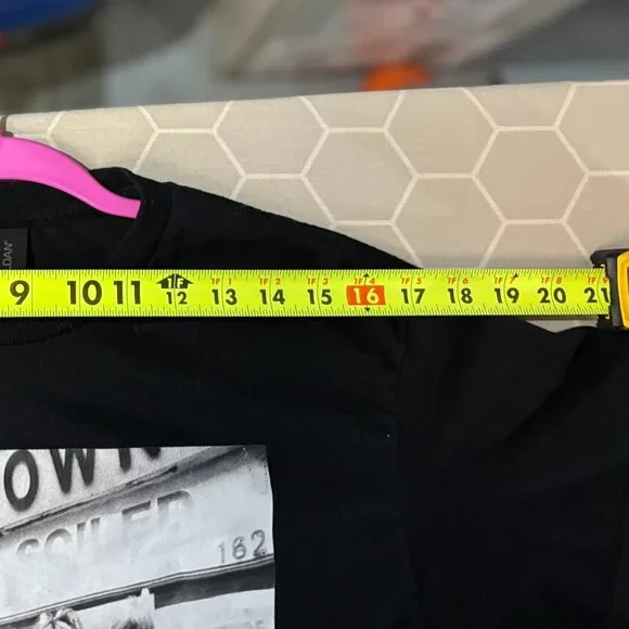 1980 Pretenders Tour Tshirt - 2 Sided - Black/White - UNISEX size Medium - Picture 8 of 11